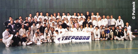 Die Teilnehmer und Lehrkräfte des Taepoong Ostercamps 2002