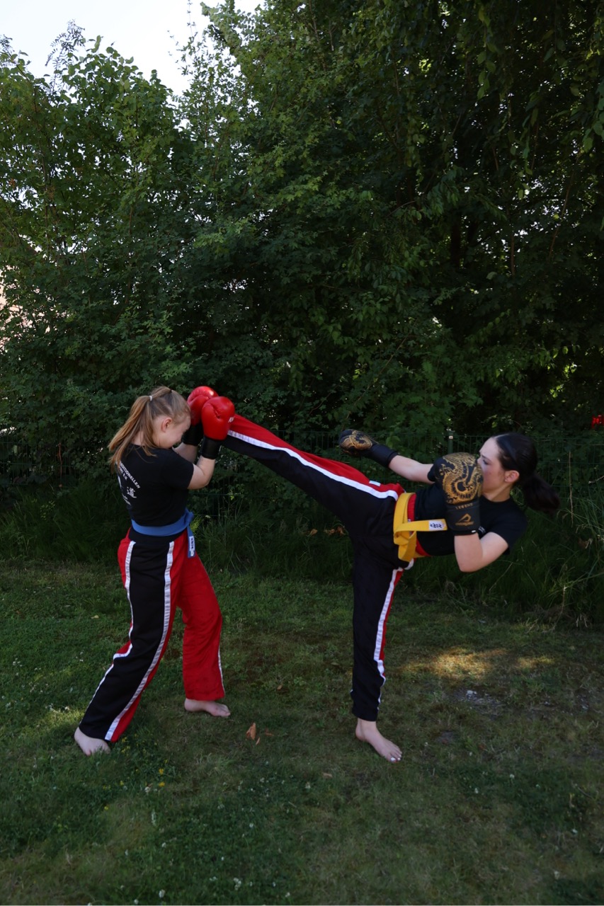 Karolina Roundhousekick